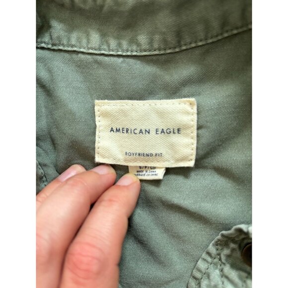 American Eagle Ahhmazingly Soft Boyfriend Fit Olive Green Button Shirt Sz Sm - Picture 4 of 6